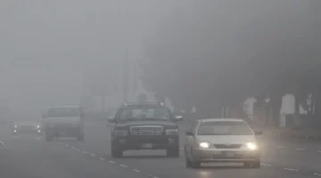 تحذير للسائقين.. إرشادات مرورية ضرورية لمواجهة الشبورة المائية على الطرق السريعة